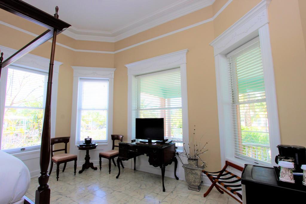 Southernmost House Hotel (Adults Only) キーウェスト エクステリア 写真