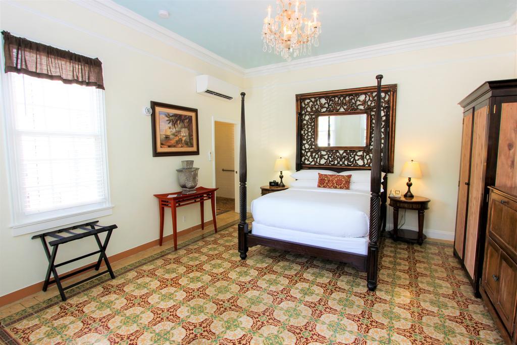 Southernmost House Hotel (Adults Only) キーウェスト エクステリア 写真