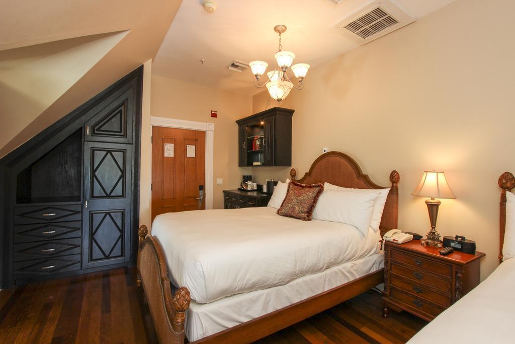 Southernmost House Hotel (Adults Only) キーウェスト エクステリア 写真
